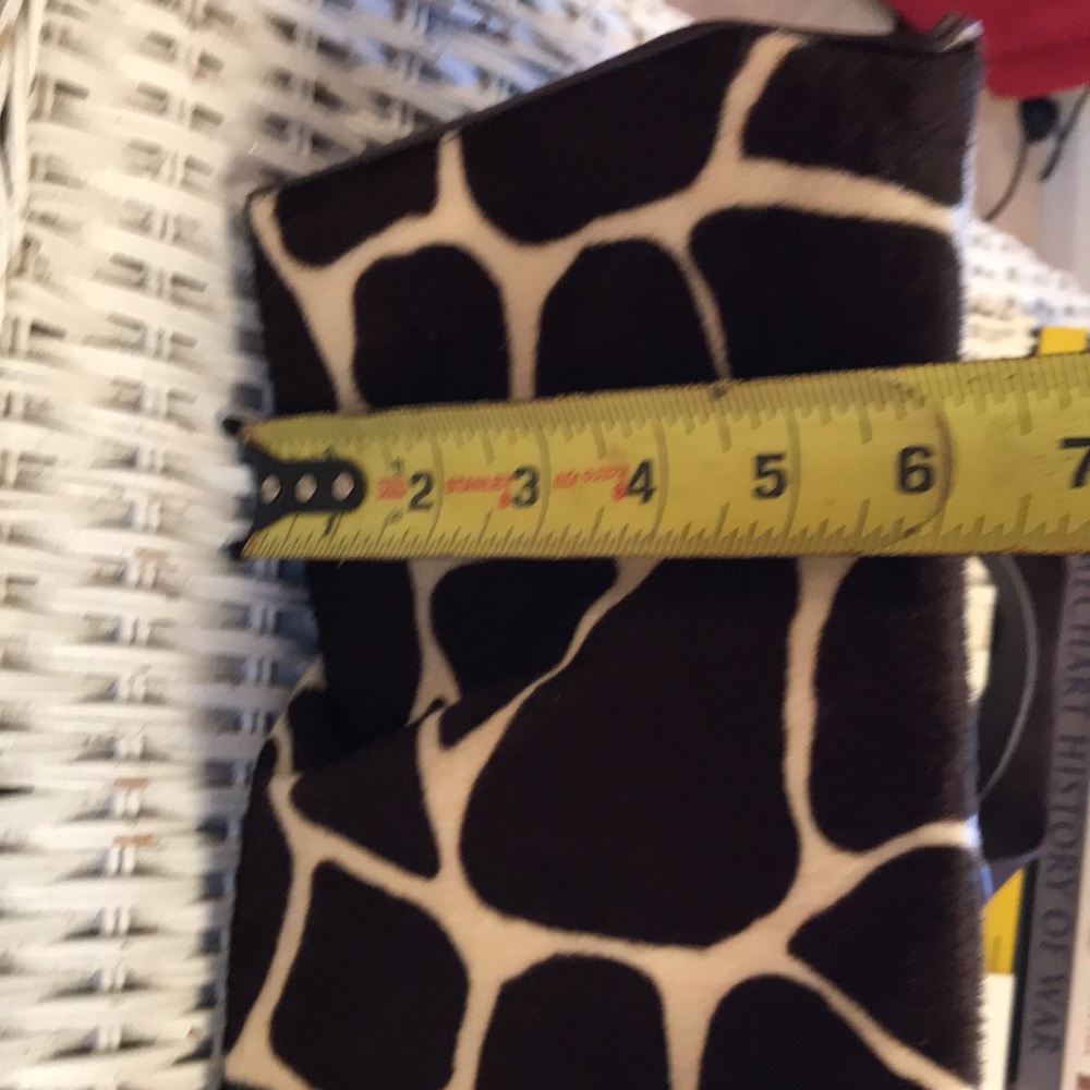 Lou Lou UNB Maina vegan leather handbag. Giraffe print. NWT. Retail x $75 (2015) - Picture 10 of 10